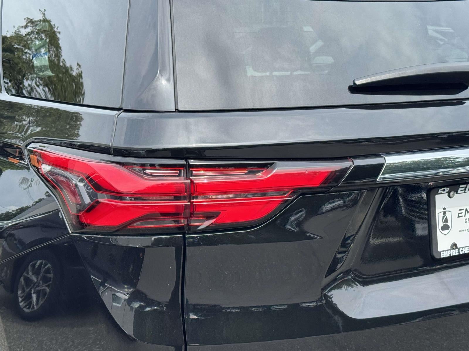 2023 Chevrolet Traverse AWD LT Leather