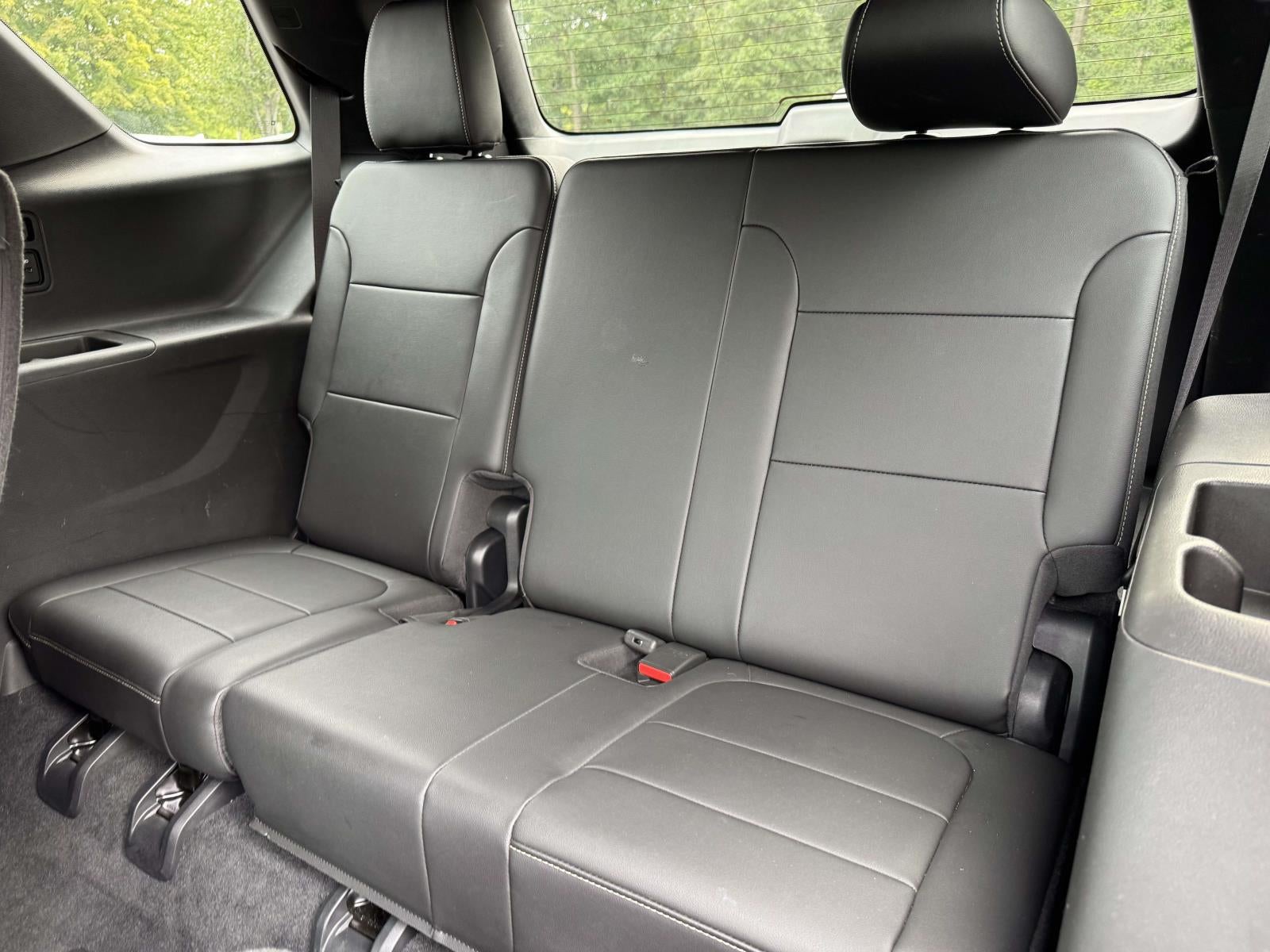 2023 Chevrolet Traverse AWD LT Leather