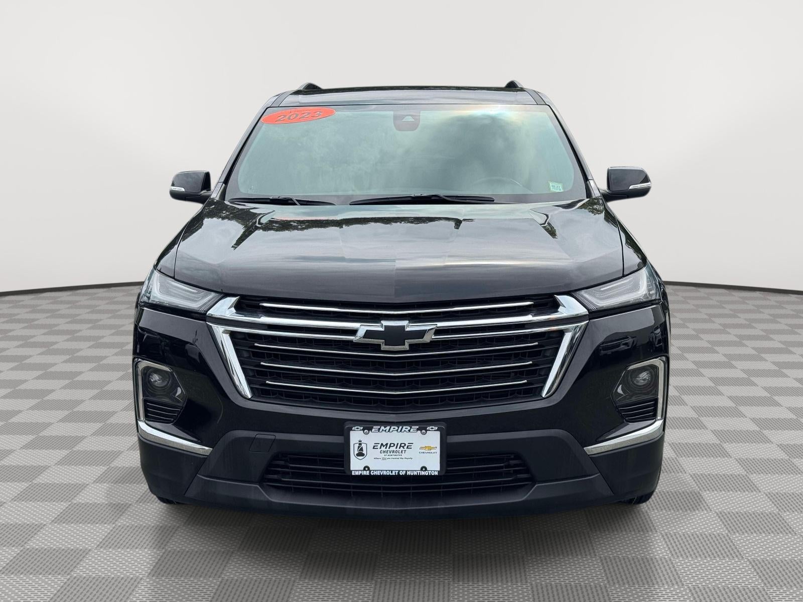2023 Chevrolet Traverse AWD LT Leather