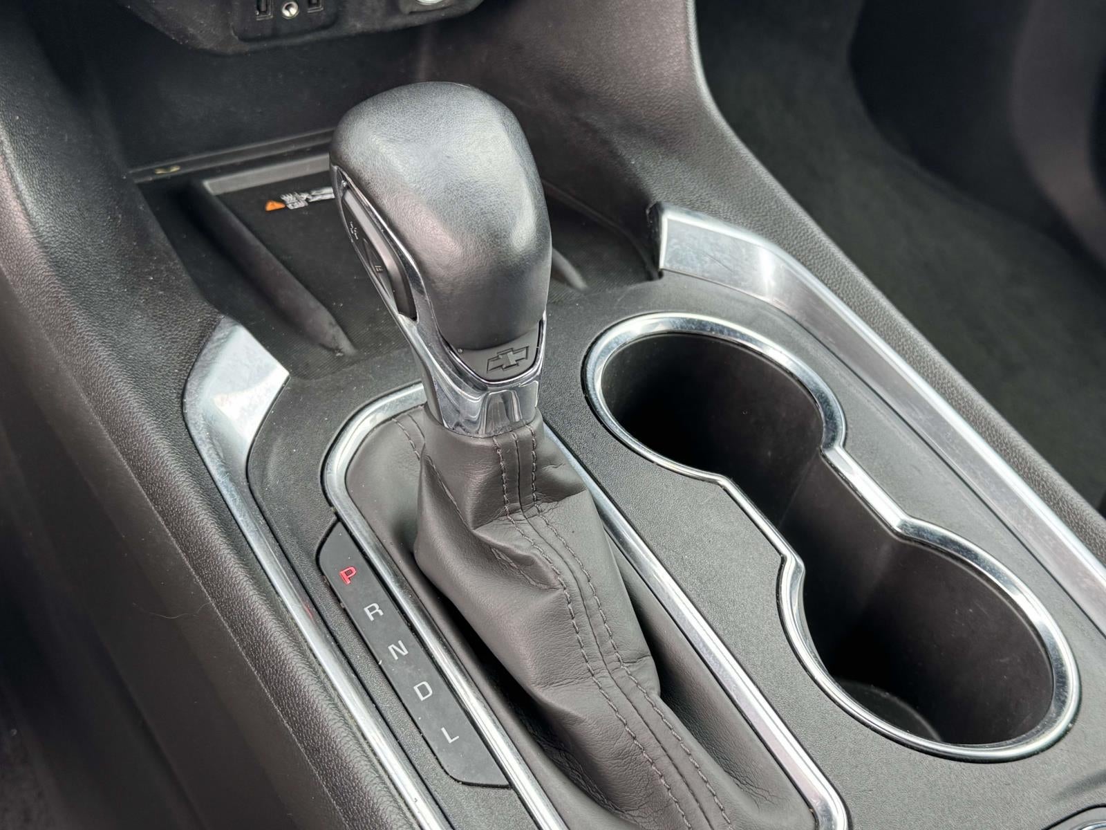2023 Chevrolet Traverse AWD LT Leather