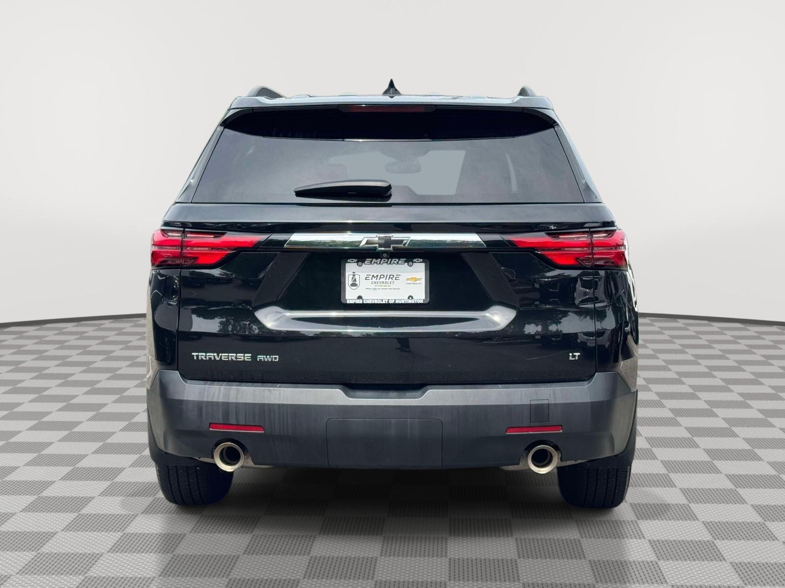 2023 Chevrolet Traverse AWD LT Leather