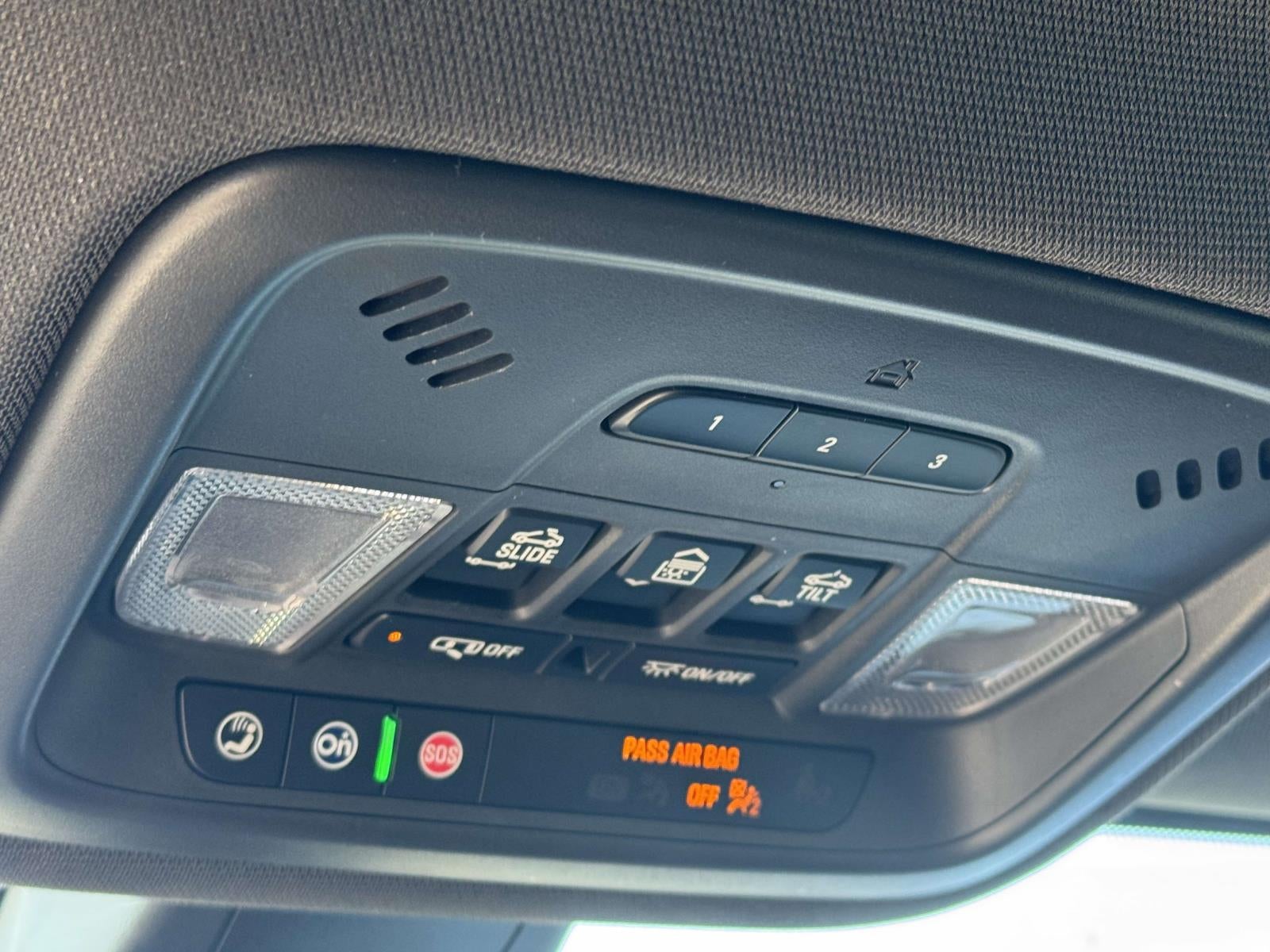 2023 Chevrolet Traverse AWD RS
