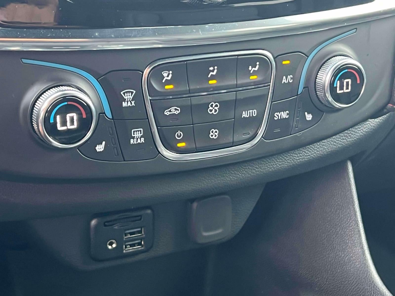 2023 Chevrolet Traverse AWD RS
