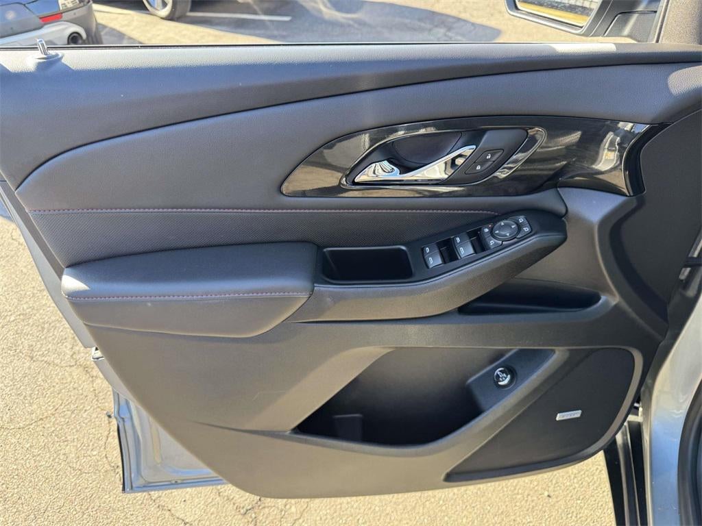 2023 Chevrolet Traverse AWD RS