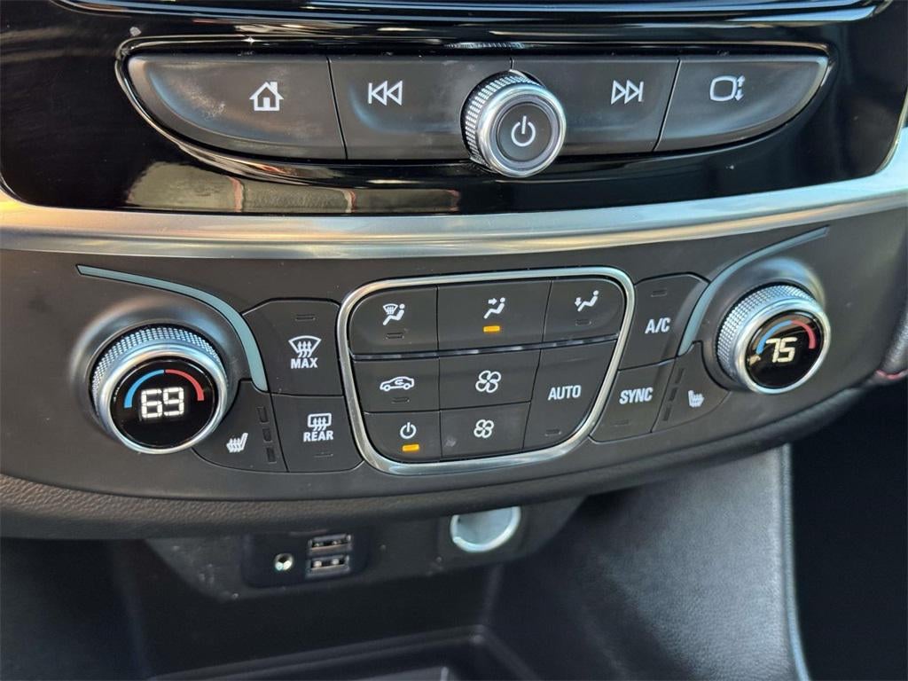 2023 Chevrolet Traverse AWD RS