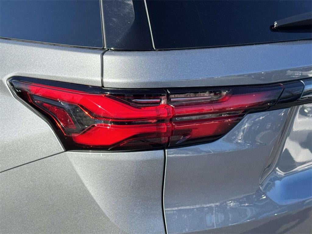 2023 Chevrolet Traverse AWD RS