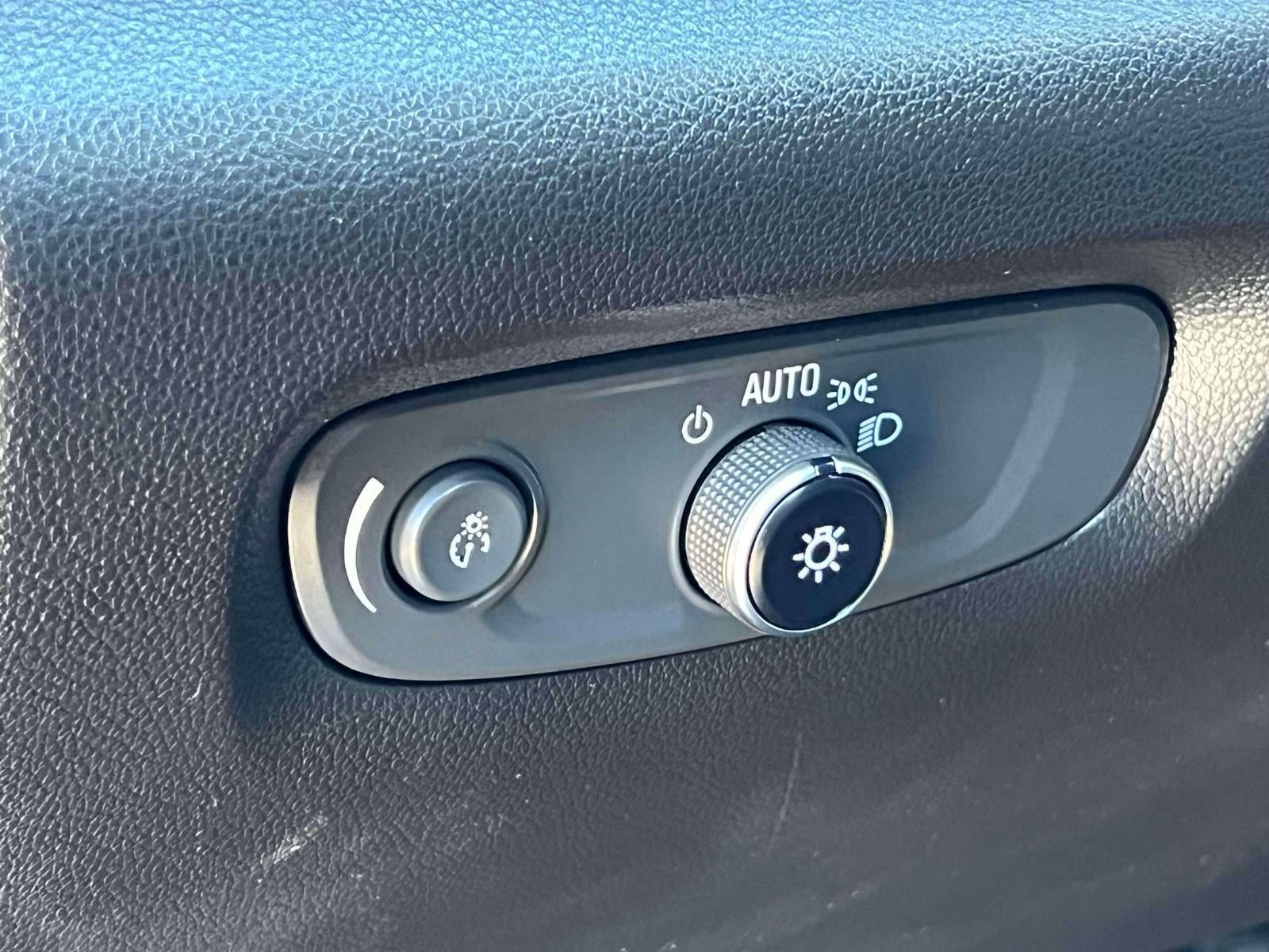 2023 Chevrolet Traverse AWD RS