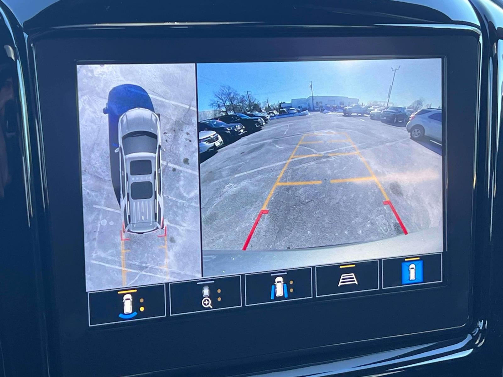 2023 Chevrolet Traverse AWD RS