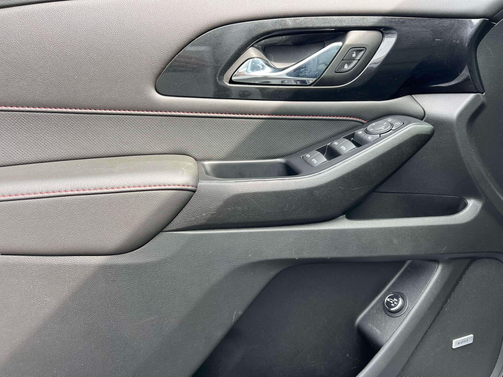 2023 Chevrolet Traverse AWD RS