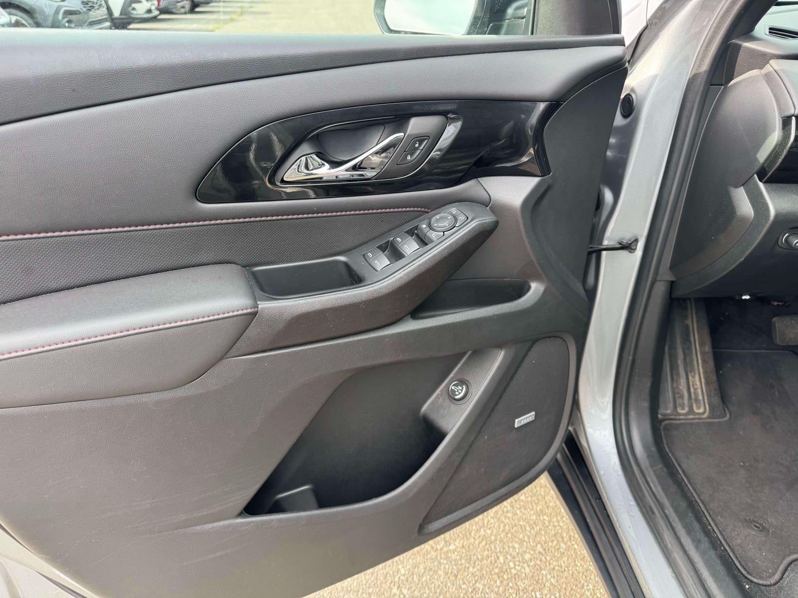 2023 Chevrolet Traverse AWD RS