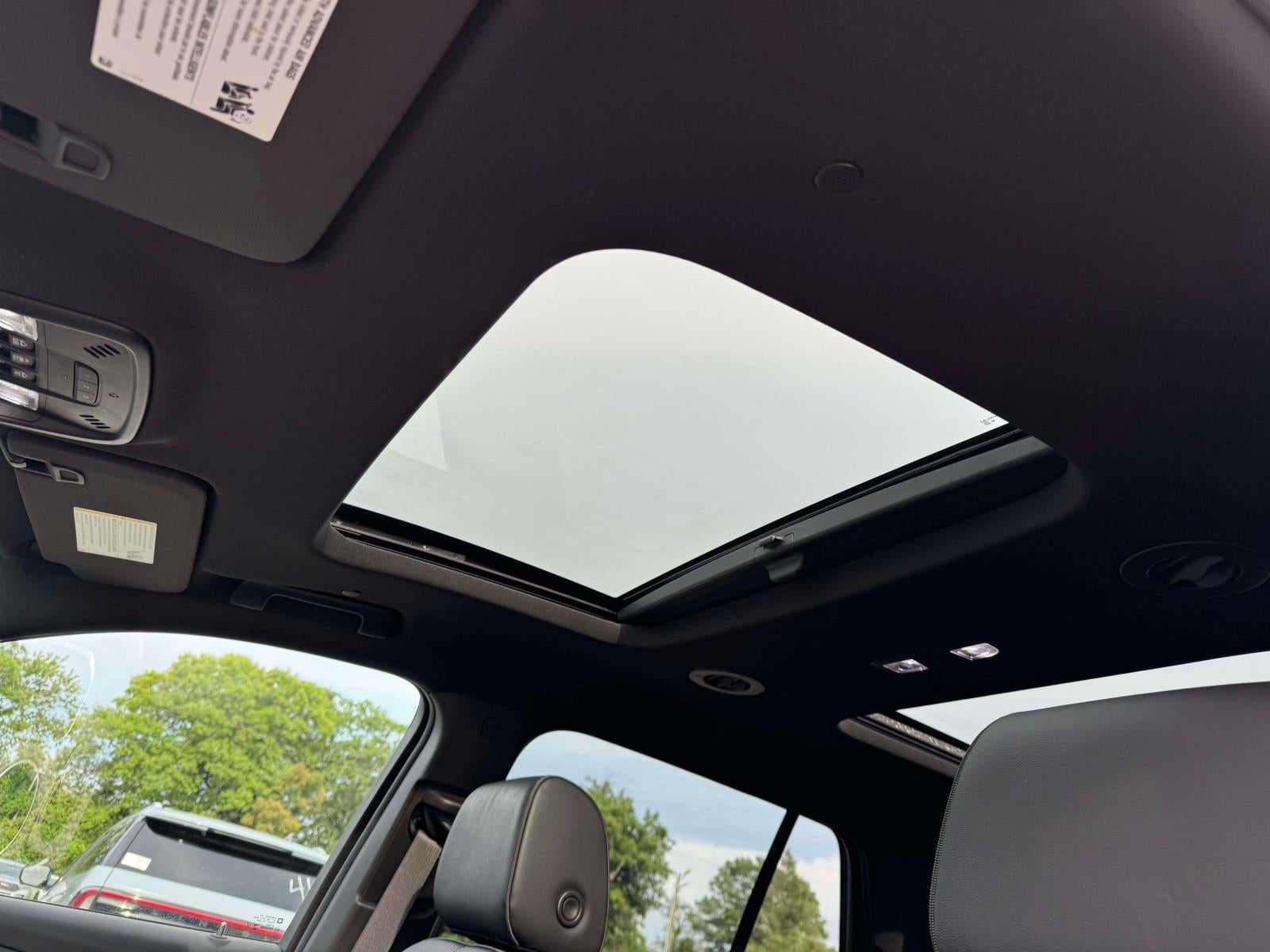 2023 Chevrolet Traverse AWD RS