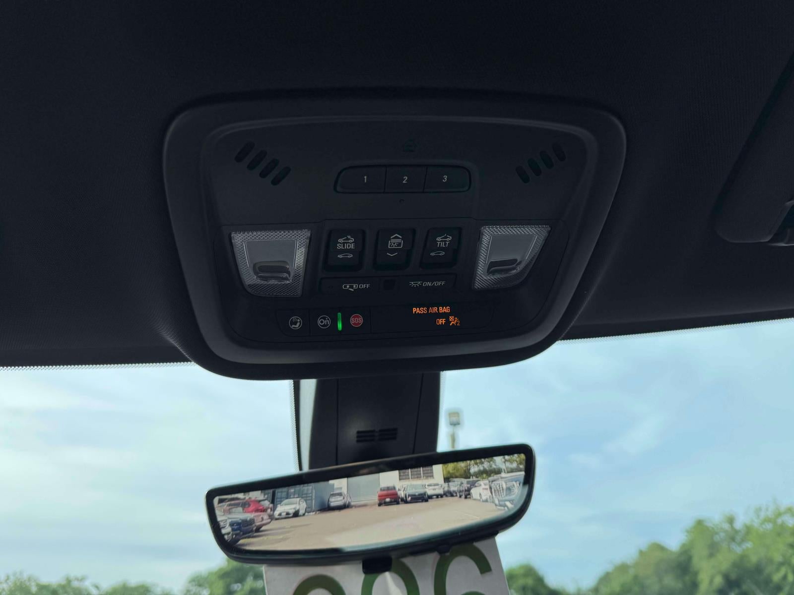 2023 Chevrolet Traverse AWD RS