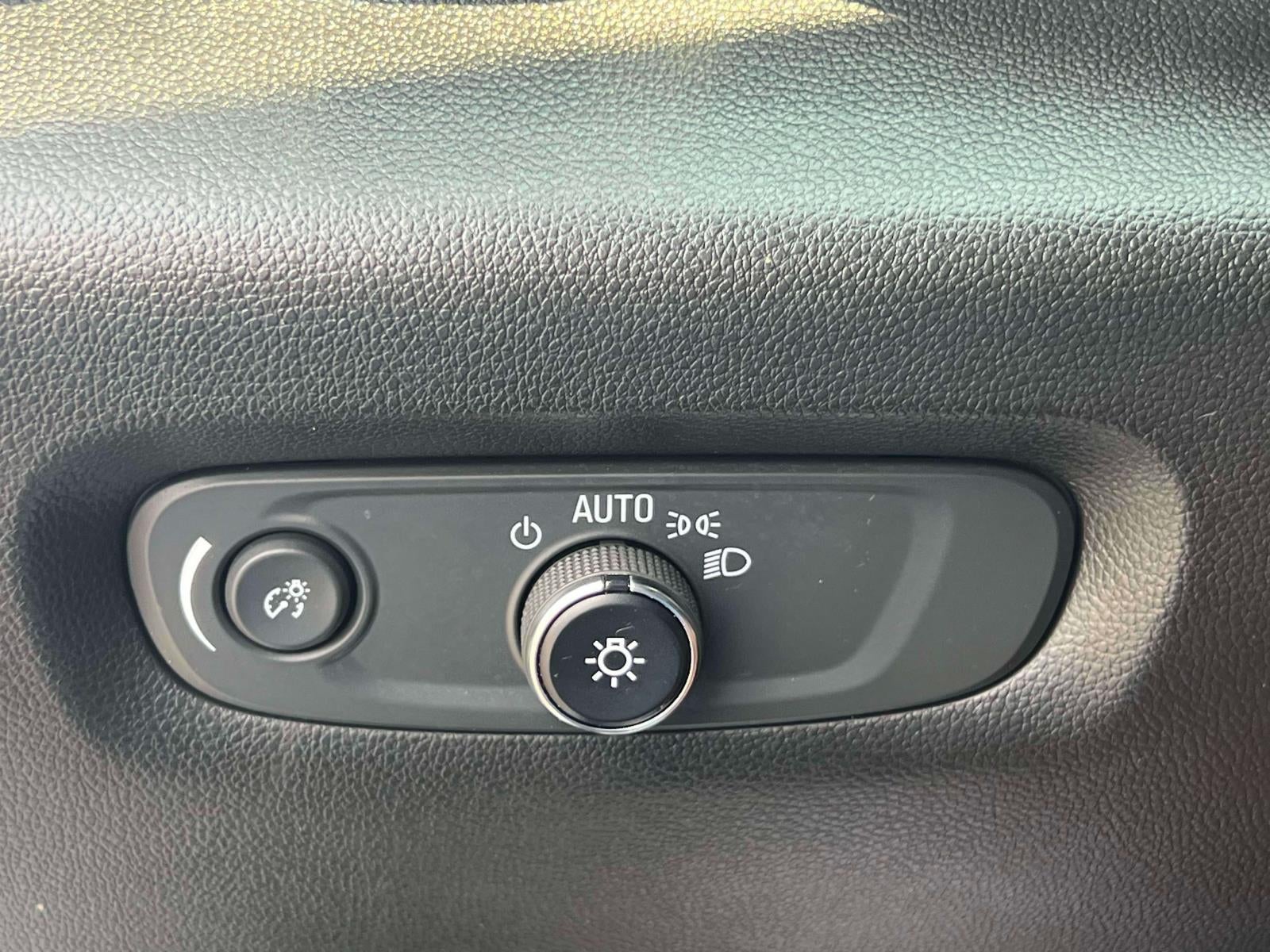 2023 Chevrolet Traverse AWD RS