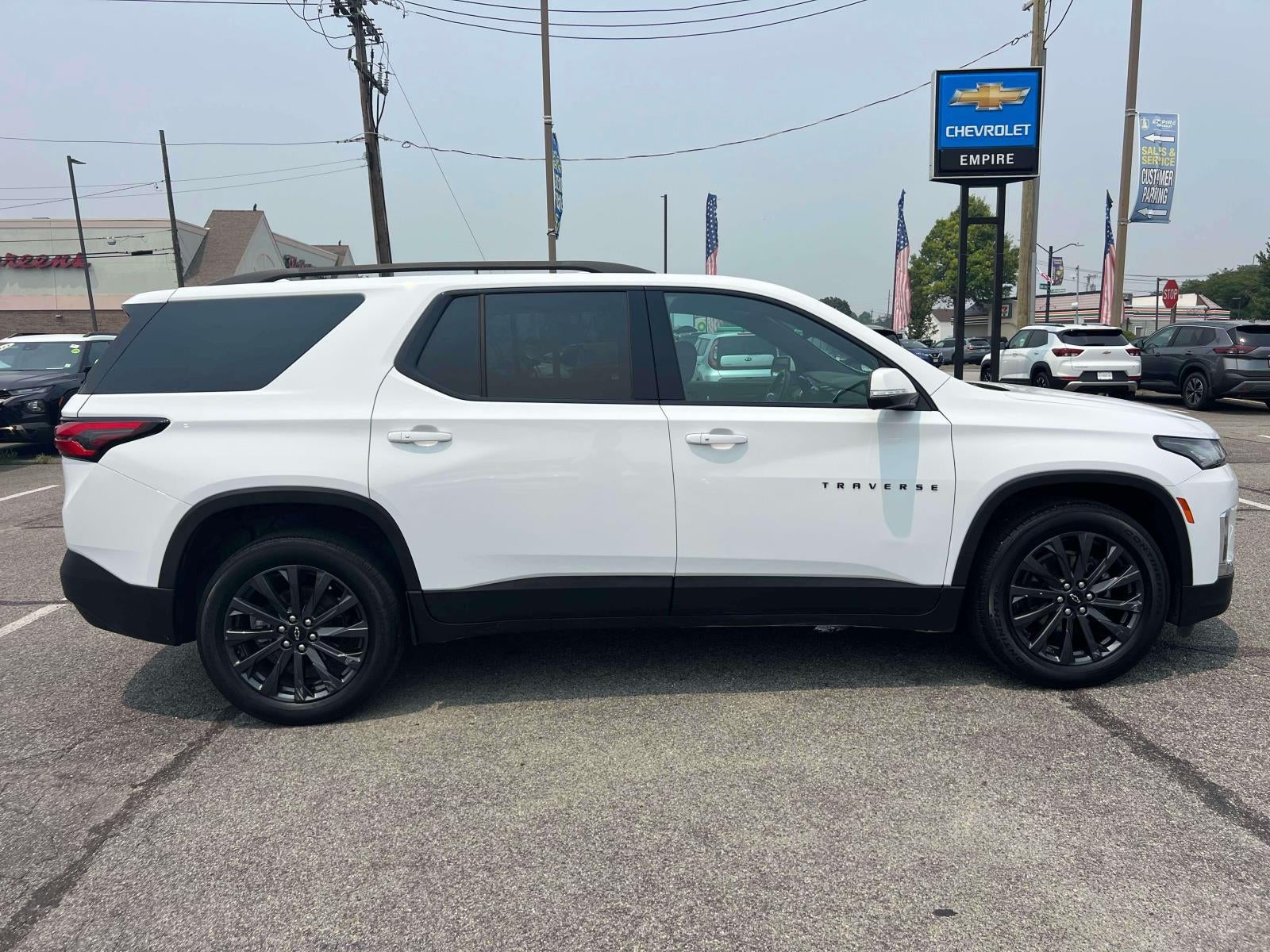2023 Chevrolet Traverse AWD RS