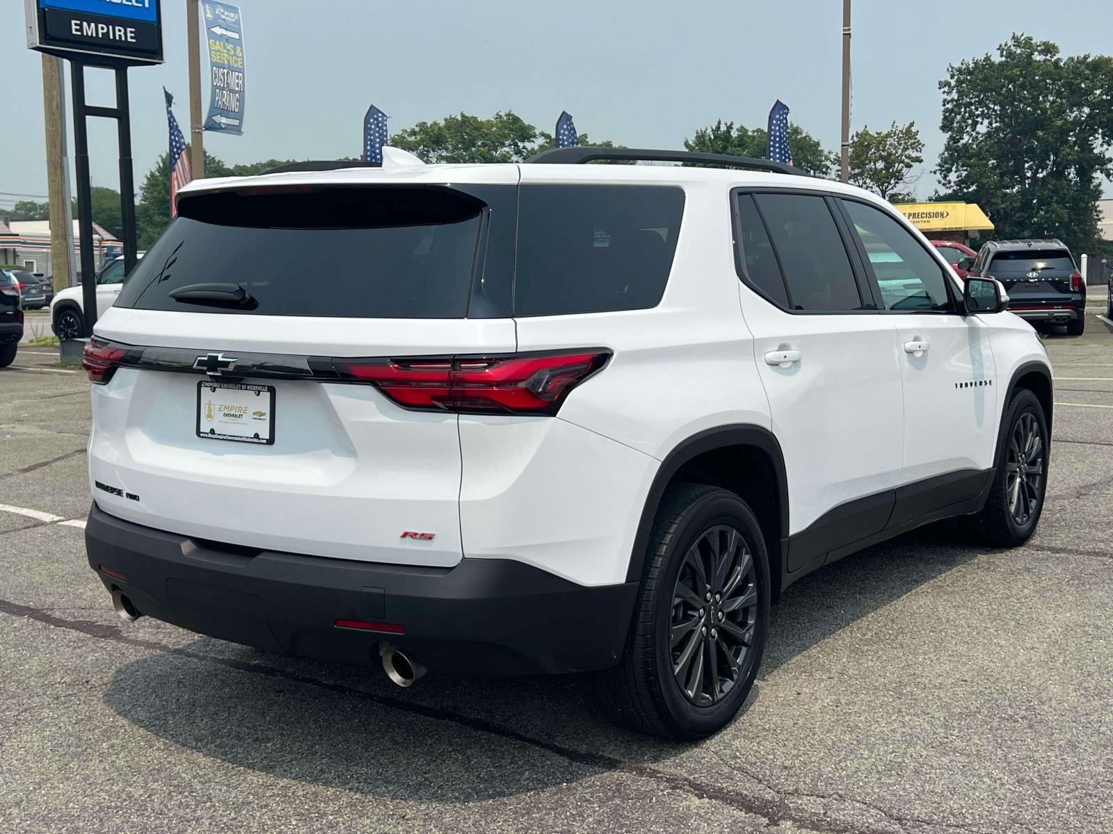 2023 Chevrolet Traverse AWD RS