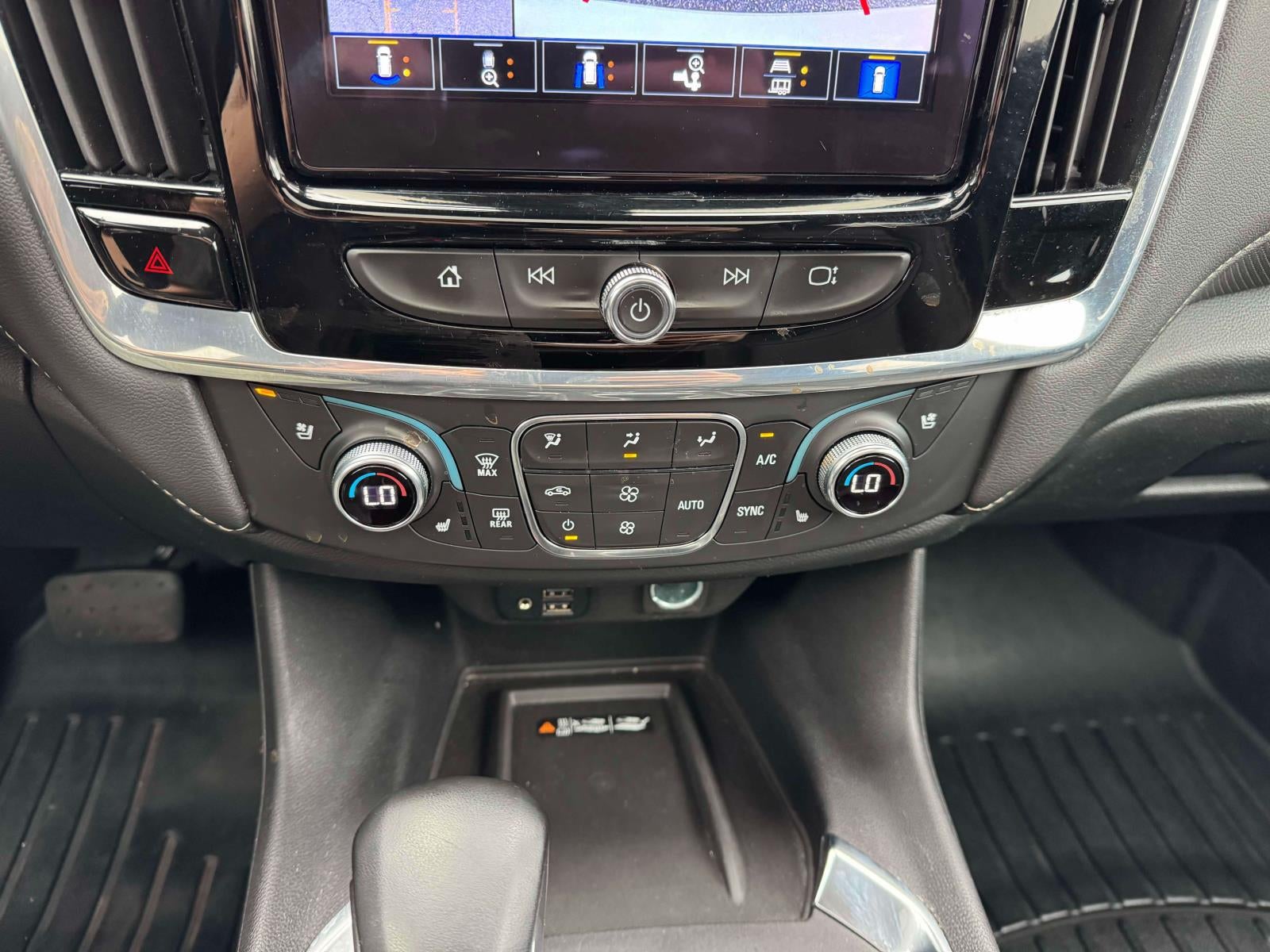 2023 Chevrolet Traverse AWD Premier