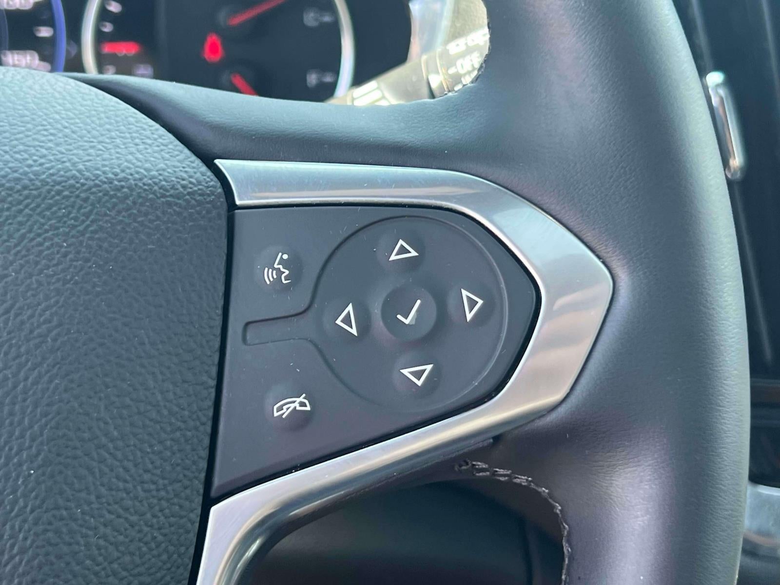 2023 Chevrolet Traverse AWD Premier