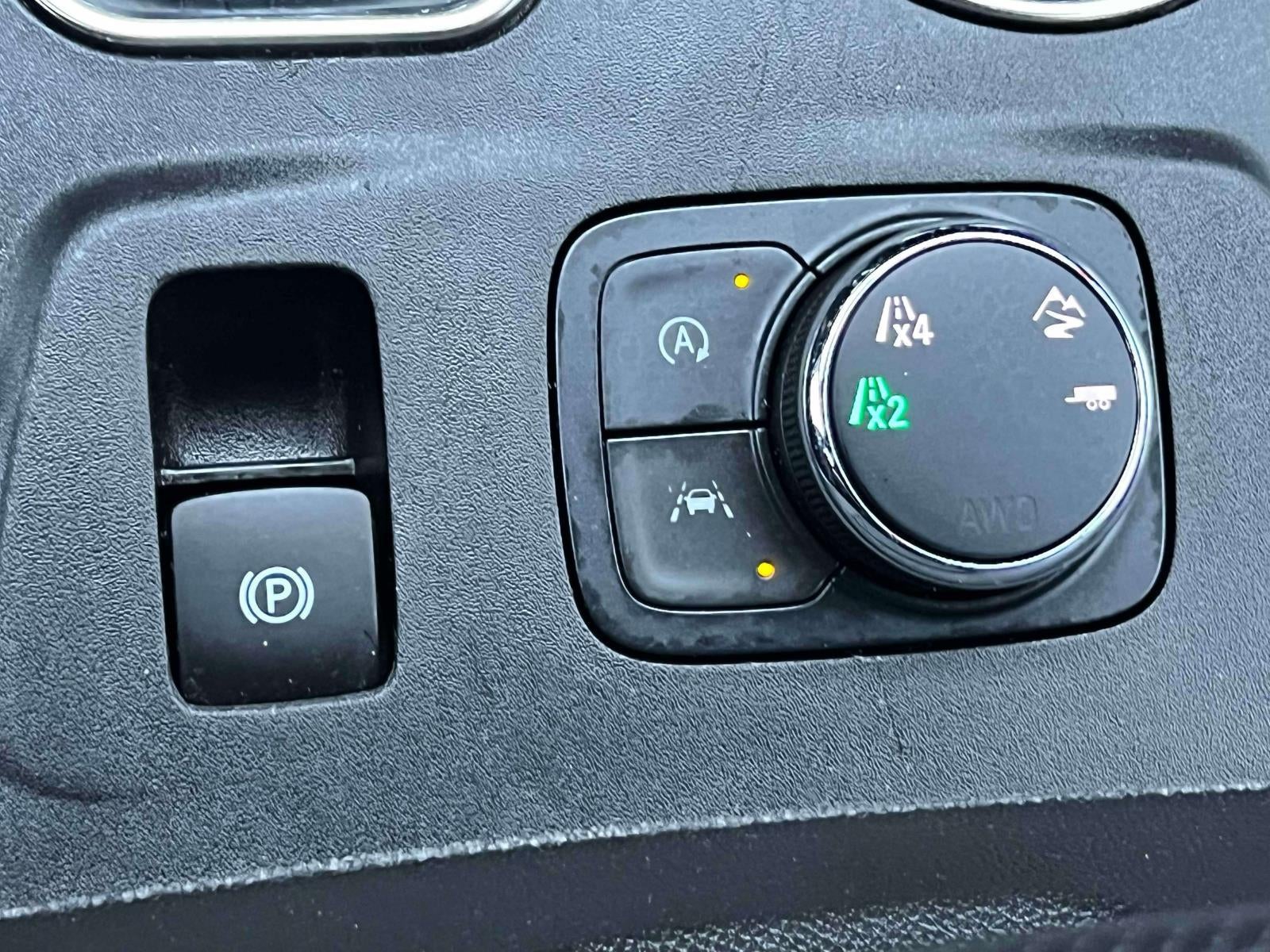 2023 Chevrolet Traverse AWD Premier