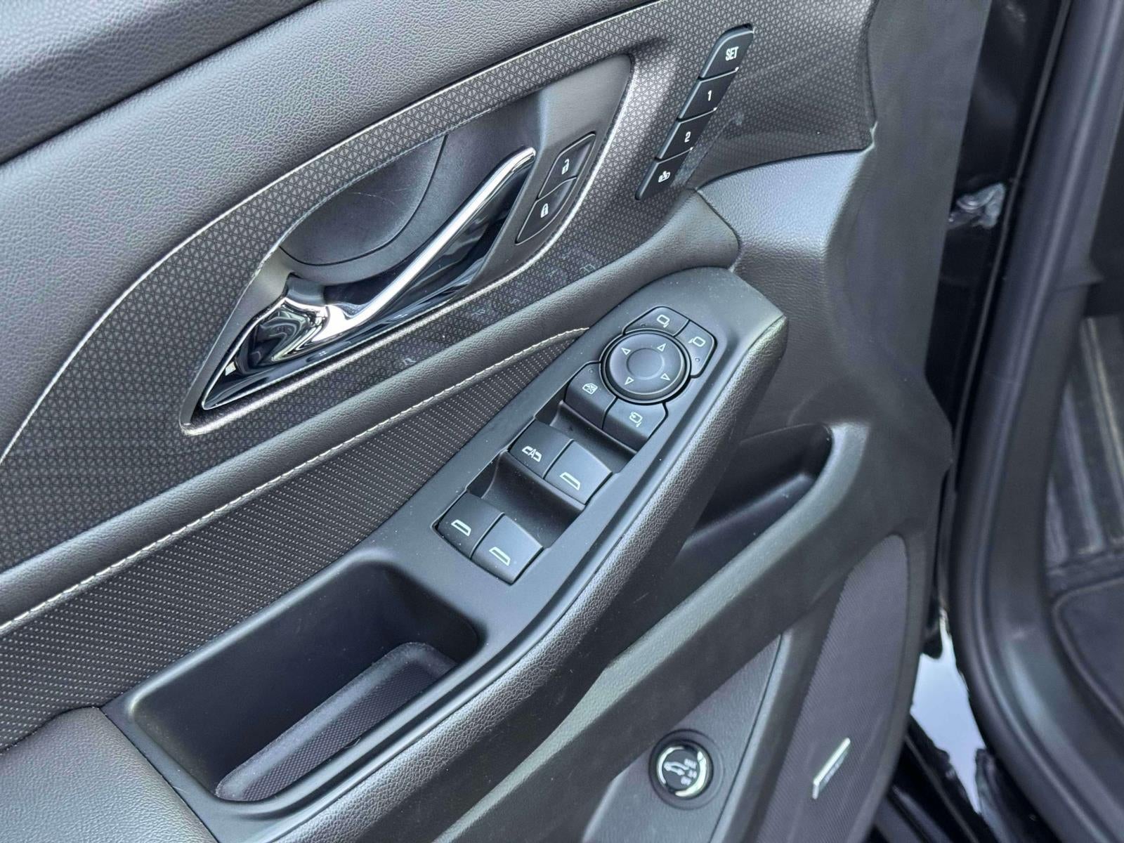 2023 Chevrolet Traverse AWD Premier