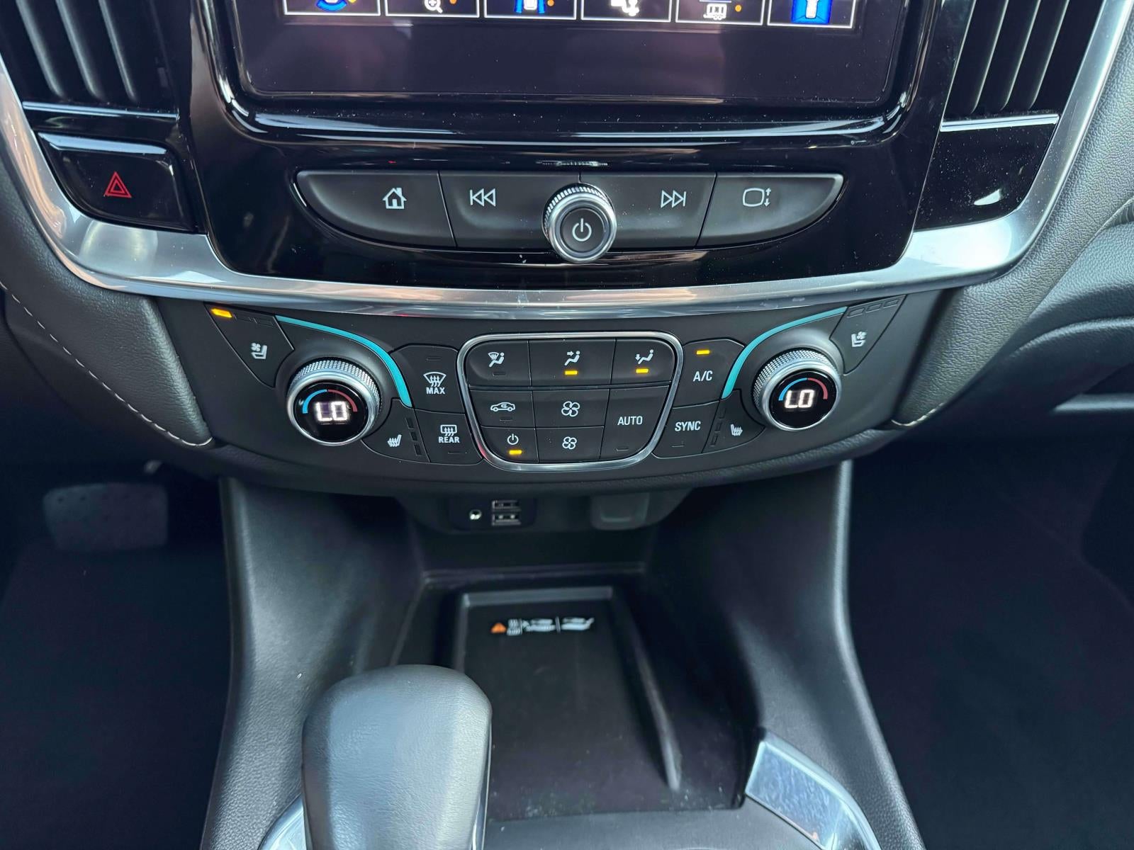 2023 Chevrolet Traverse AWD Premier