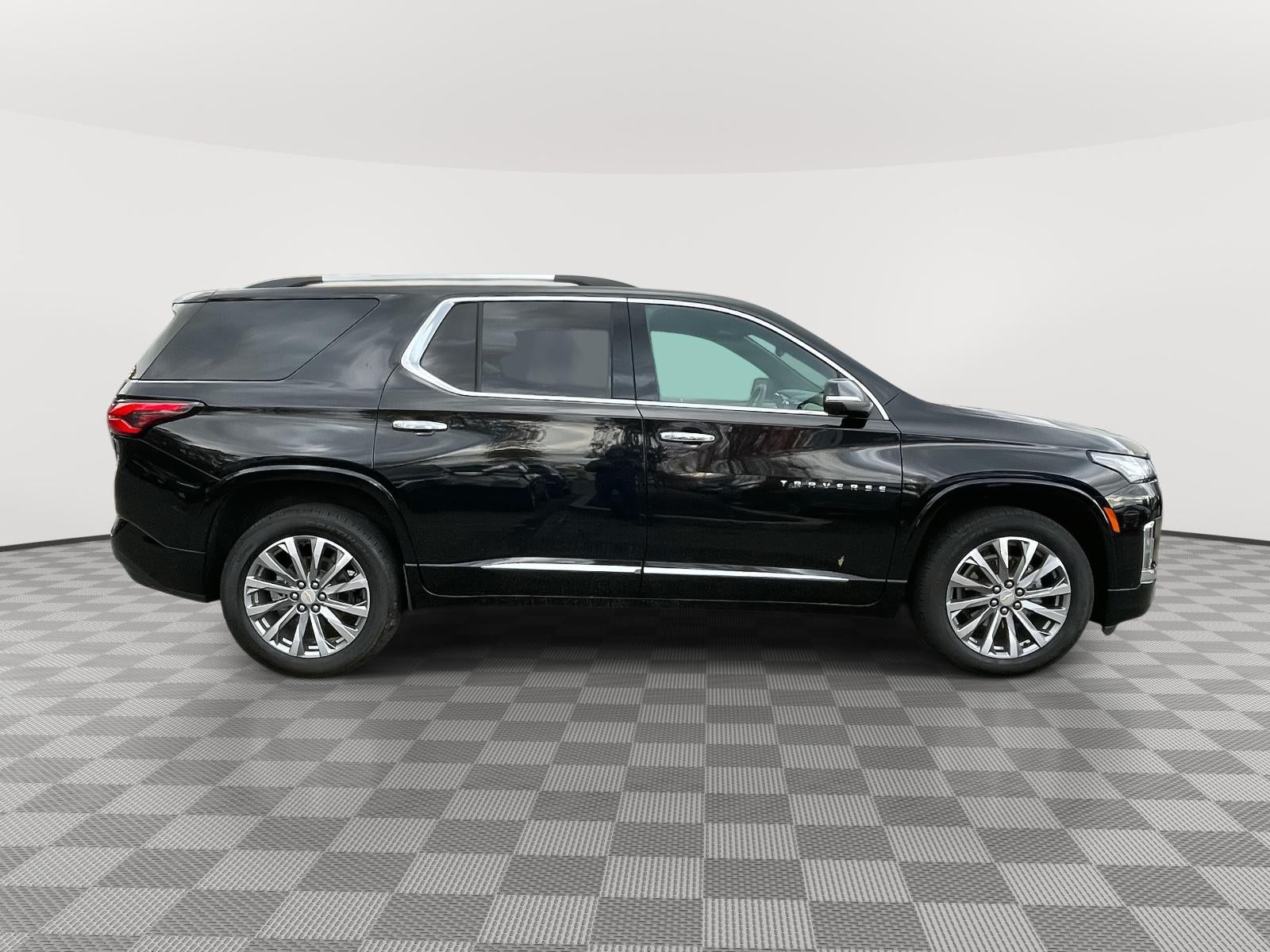 2023 Chevrolet Traverse AWD Premier