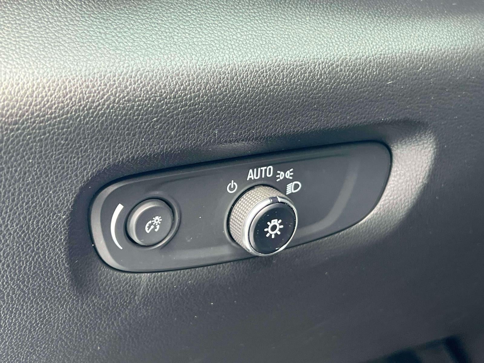 2023 Chevrolet Traverse AWD Premier
