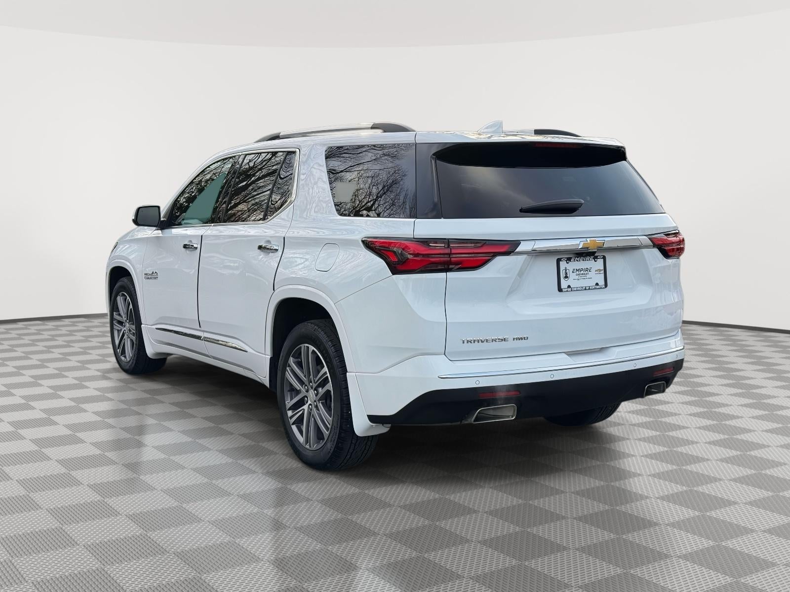 2023 Chevrolet Traverse AWD High Country