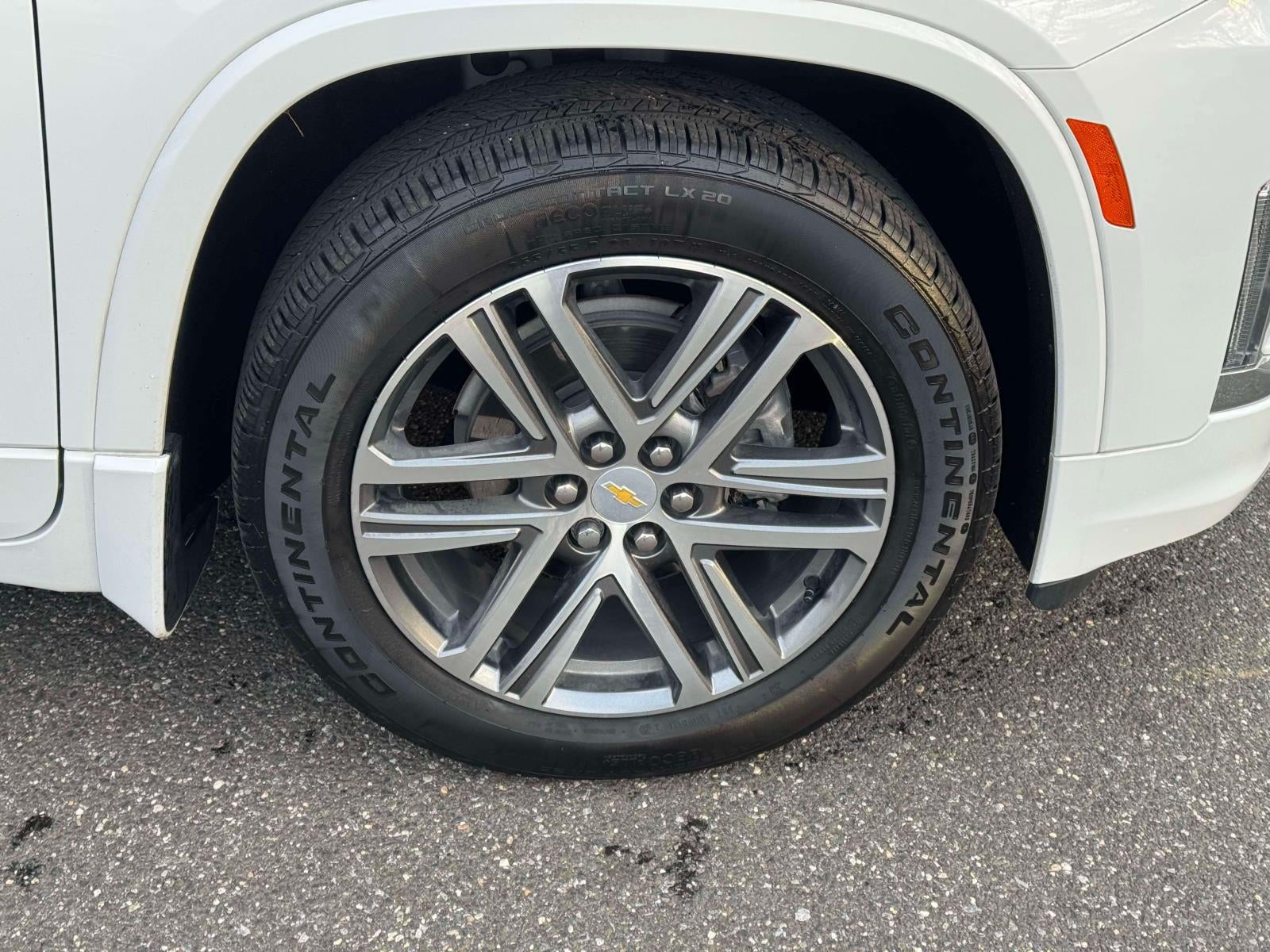 2023 Chevrolet Traverse AWD High Country