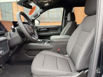 2025 Chevrolet Suburban LS