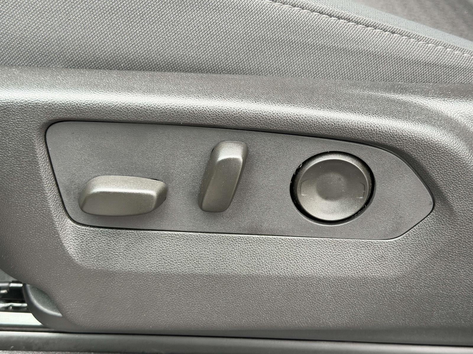 2025 Chevrolet Suburban LS