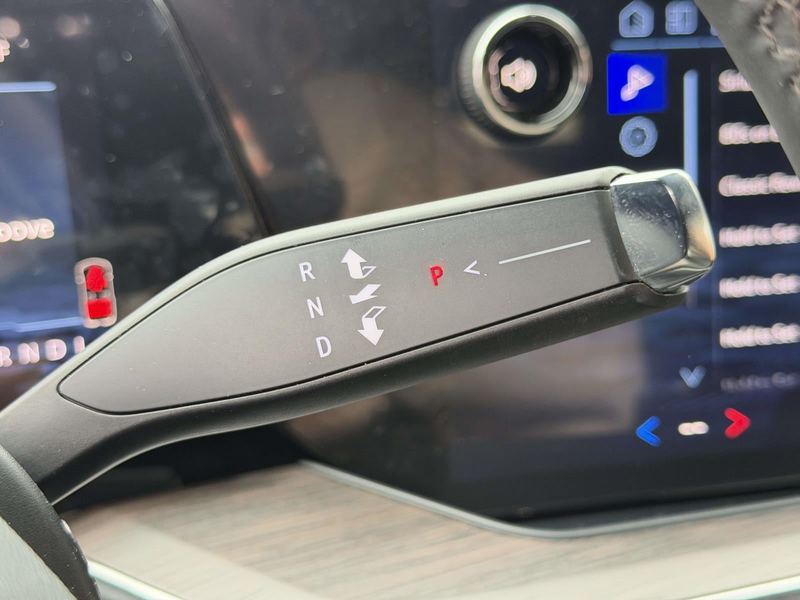 2025 Chevrolet Suburban LS