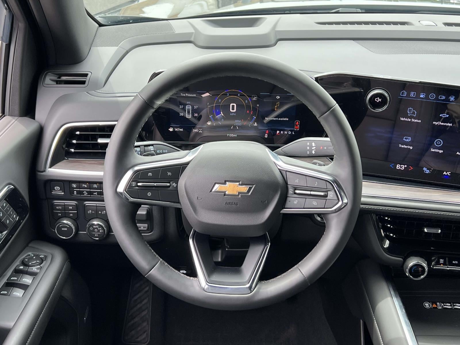 2026 Chevrolet Suburban LT, 4WD