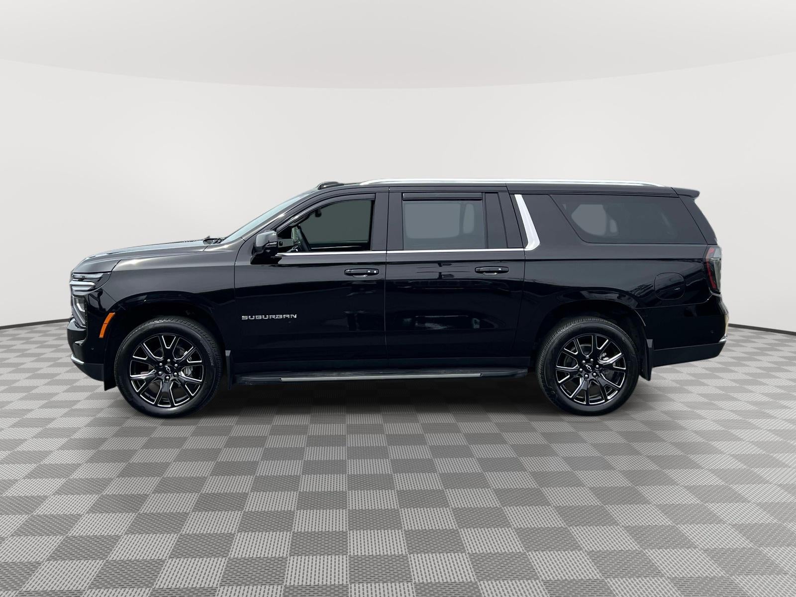 2026 Chevrolet Suburban LT, 4WD