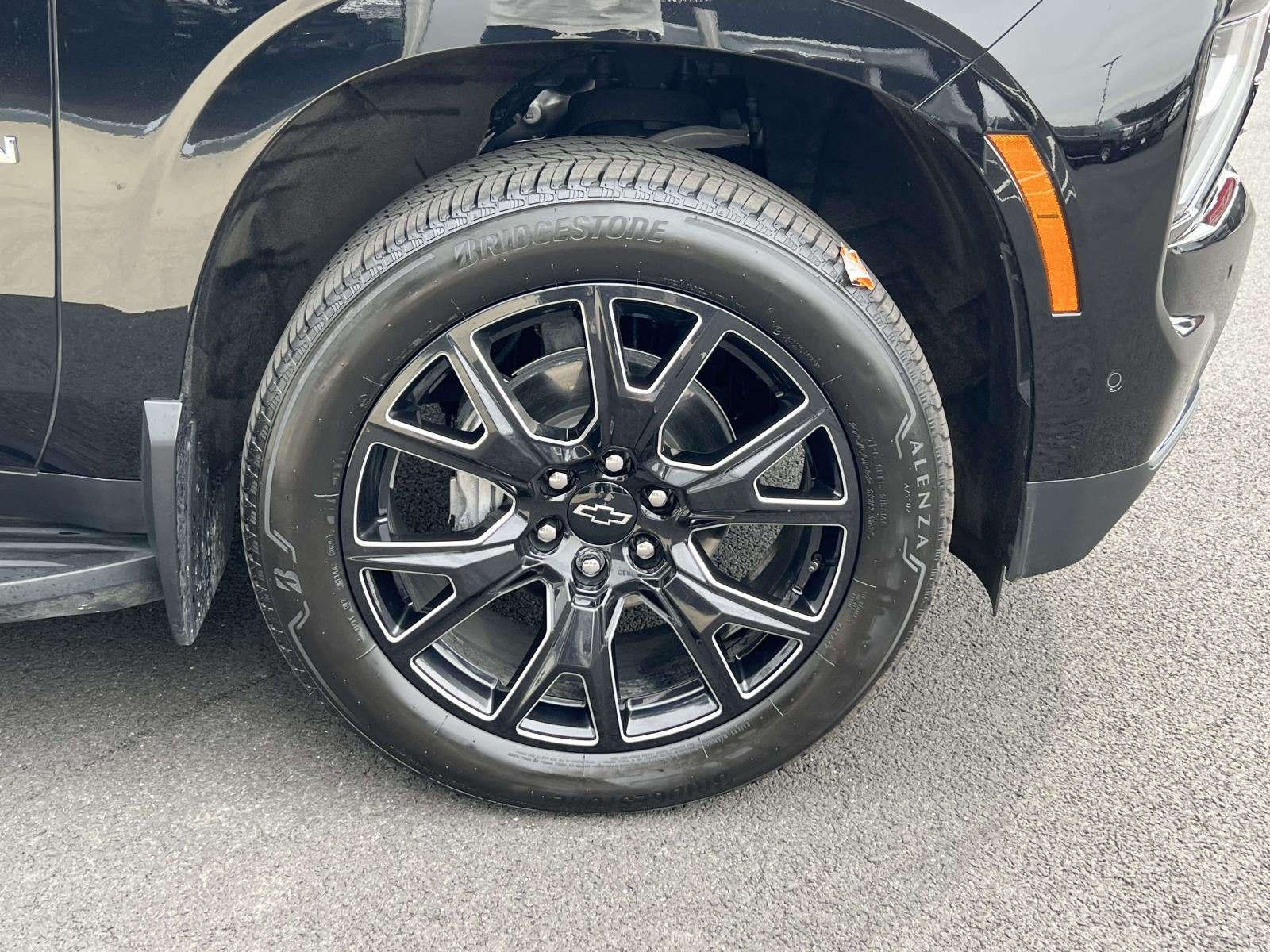 2026 Chevrolet Suburban LT, 4WD