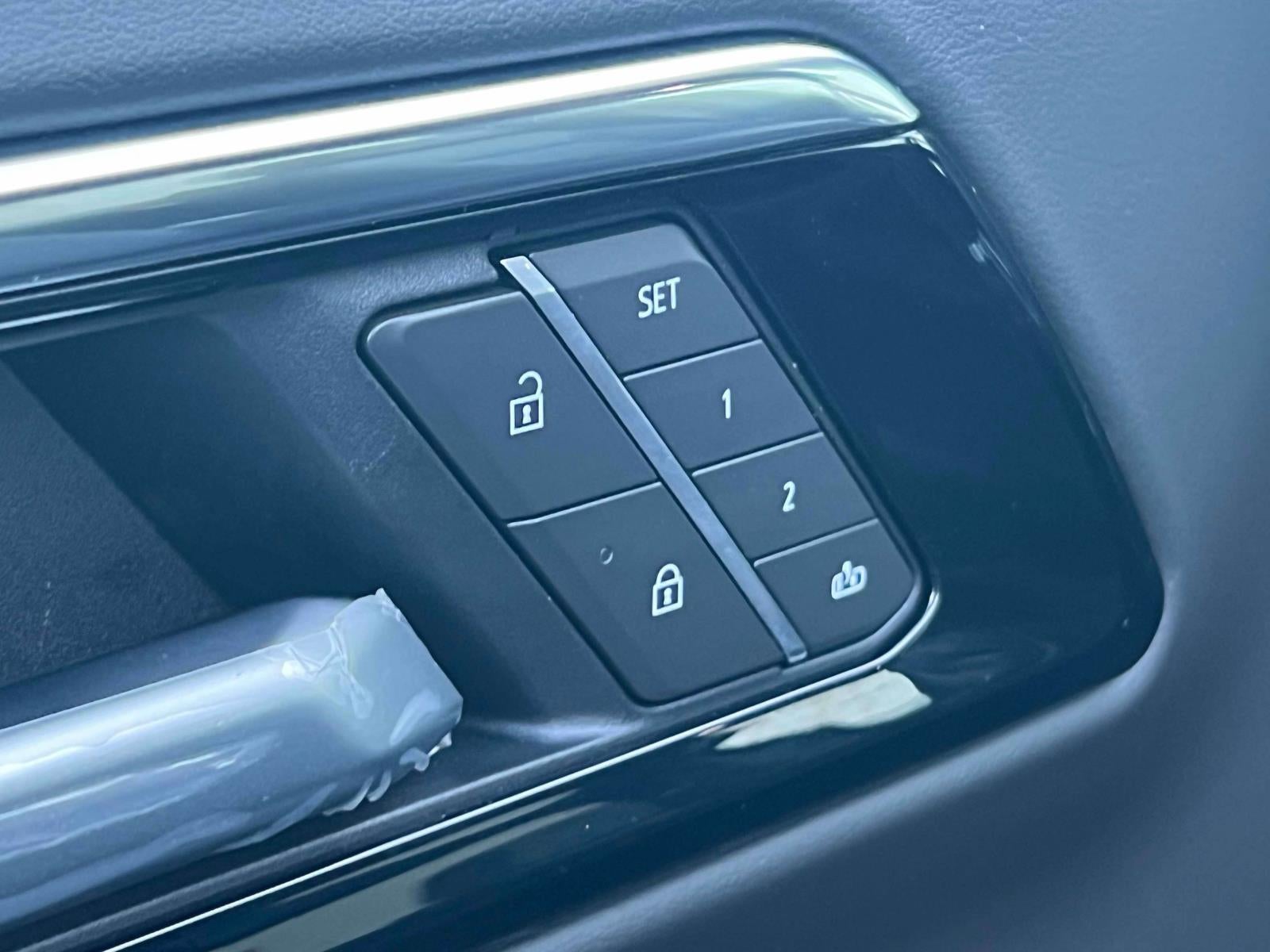 2026 Chevrolet Suburban LT, 4WD