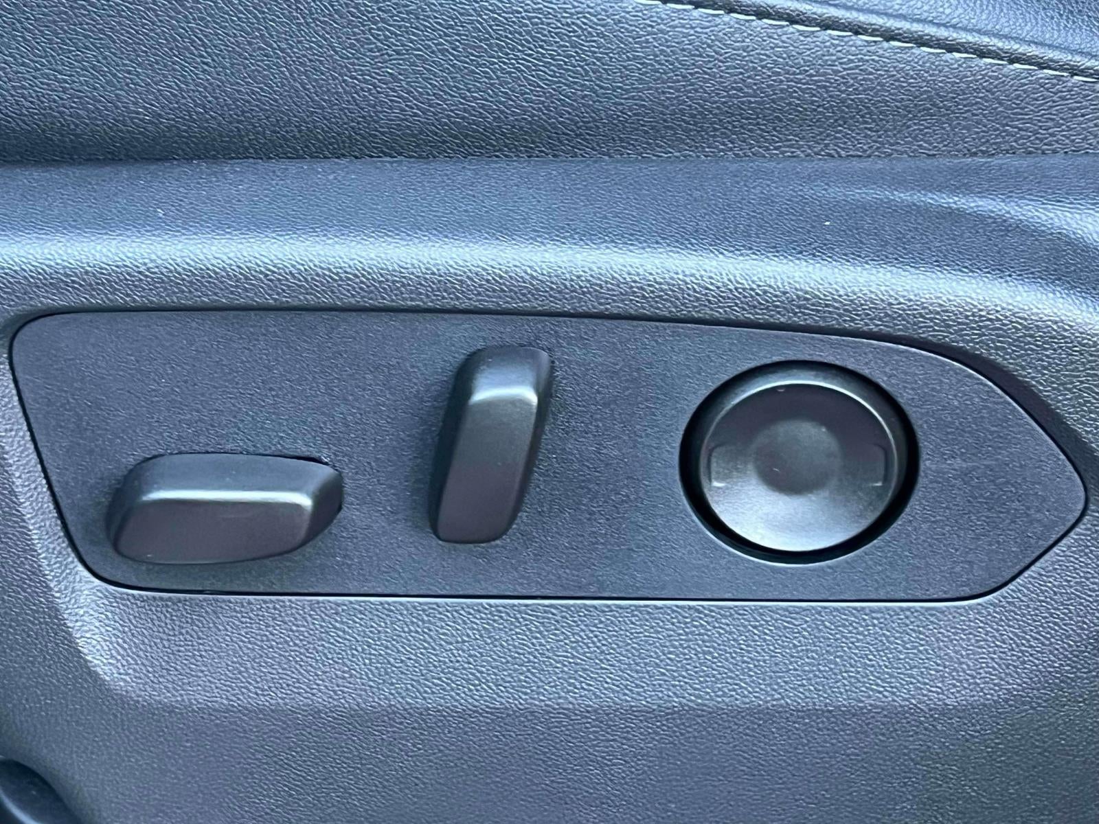 2026 Chevrolet Suburban LT, 4WD