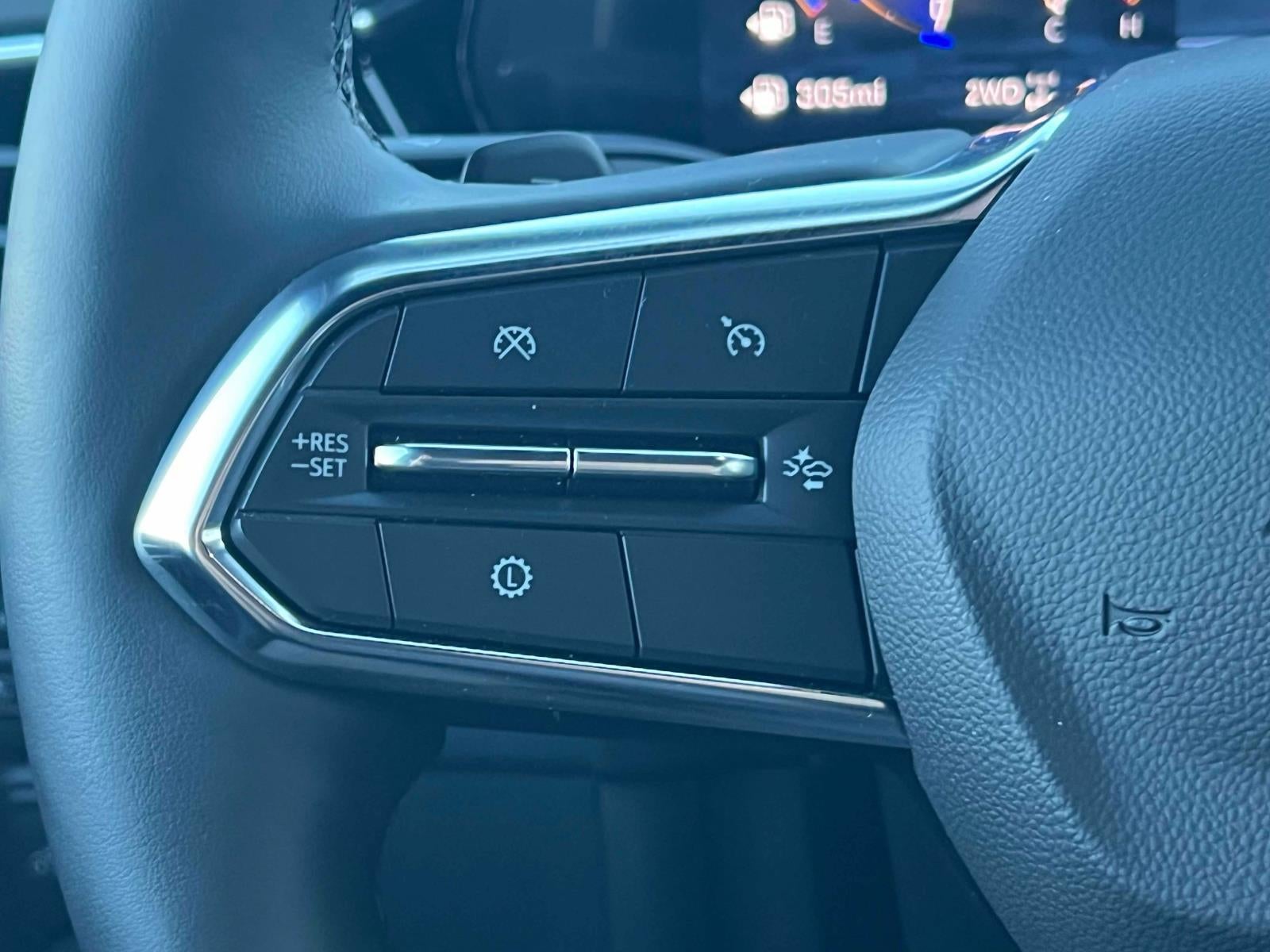 2026 Chevrolet Suburban LT, 4WD