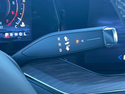 2026 Chevrolet Suburban LT, 4WD