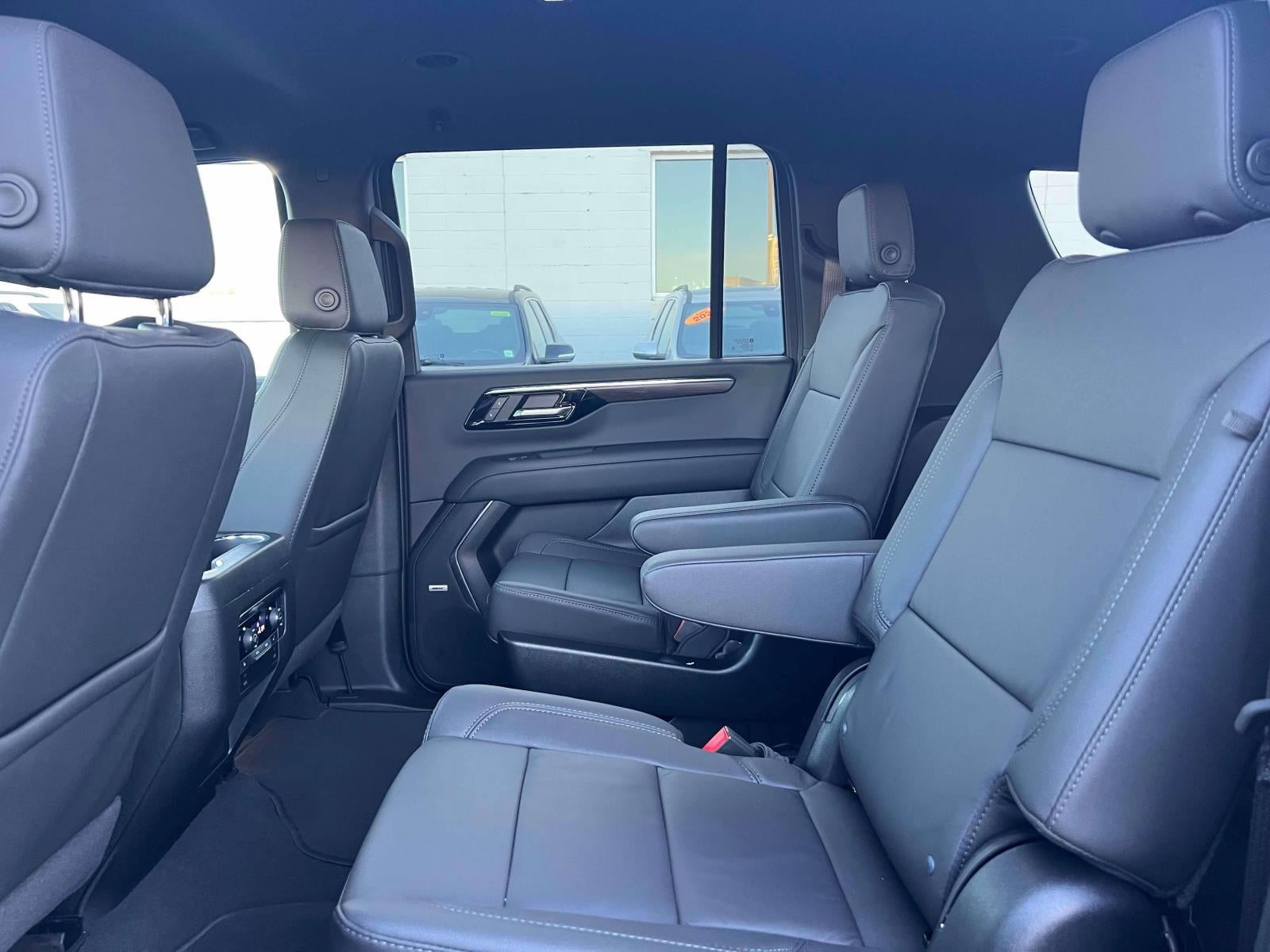 2026 Chevrolet Suburban LT, 4WD