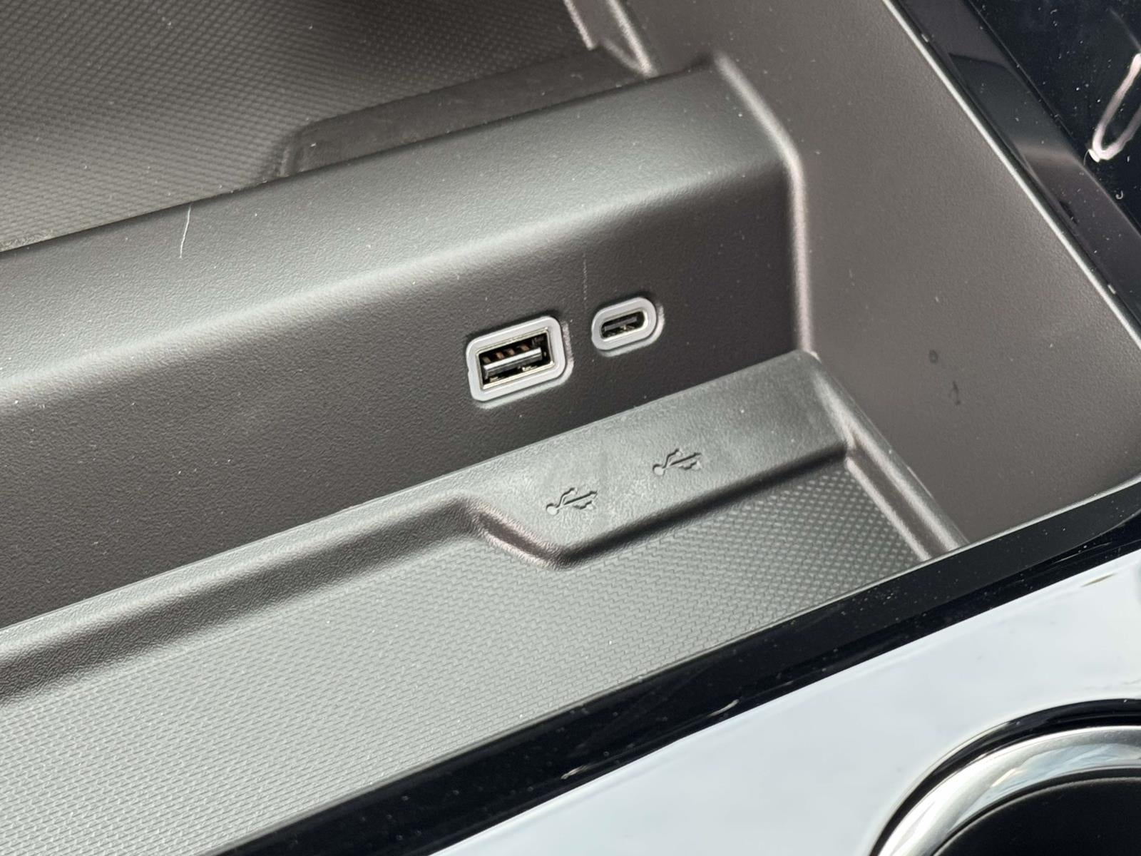 2026 Chevrolet Suburban LT, 4WD