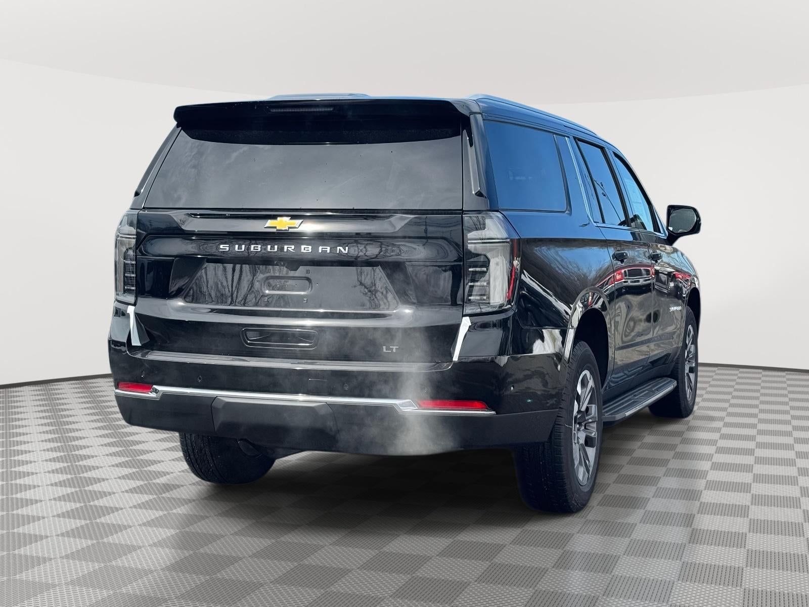 2026 Chevrolet Suburban LT, 4WD