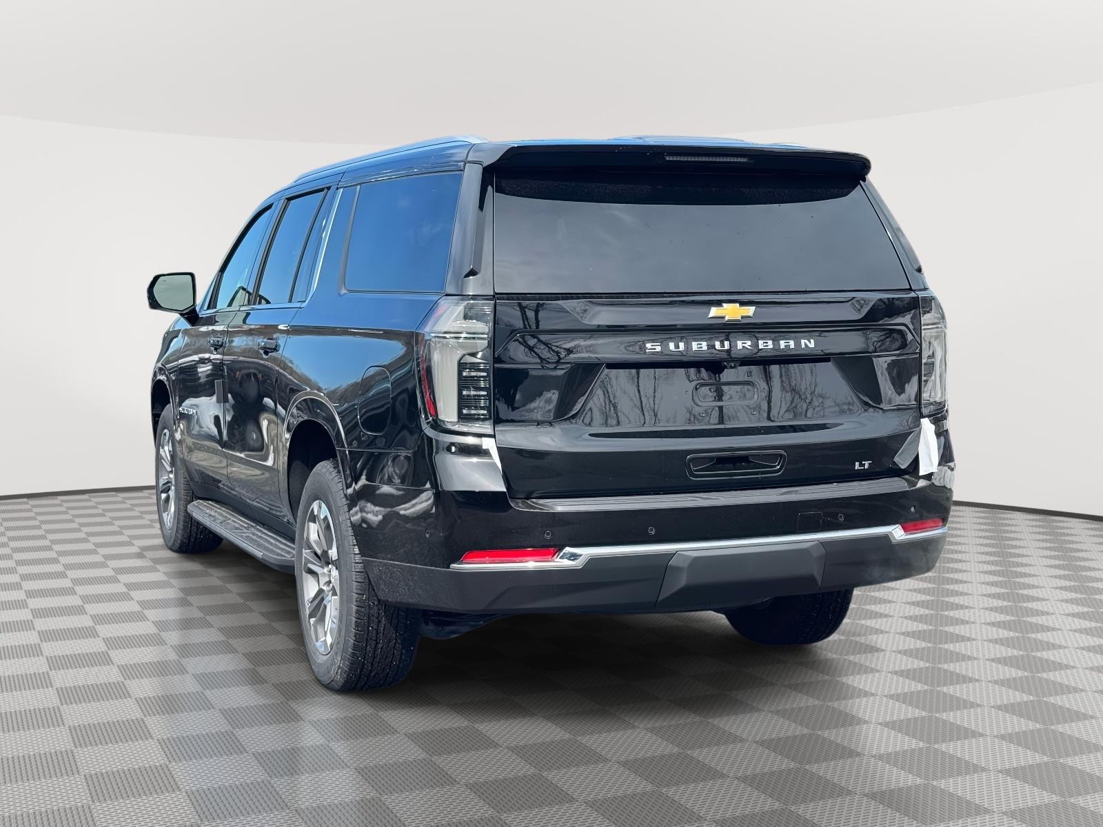 2026 Chevrolet Suburban LT, 4WD