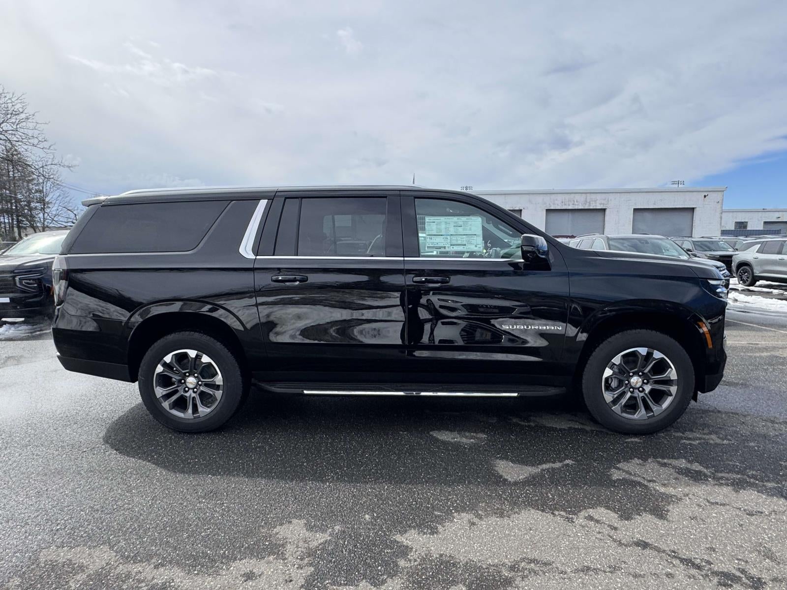 2026 Chevrolet Suburban LT, 4WD