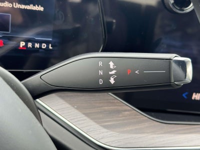 2026 Chevrolet Suburban LT, 4WD