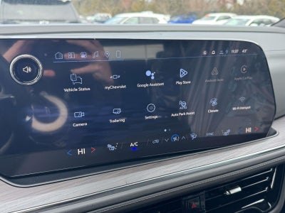 2026 Chevrolet Suburban LT, 4WD