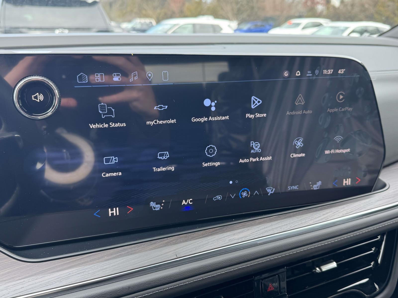 2026 Chevrolet Suburban LT, 4WD