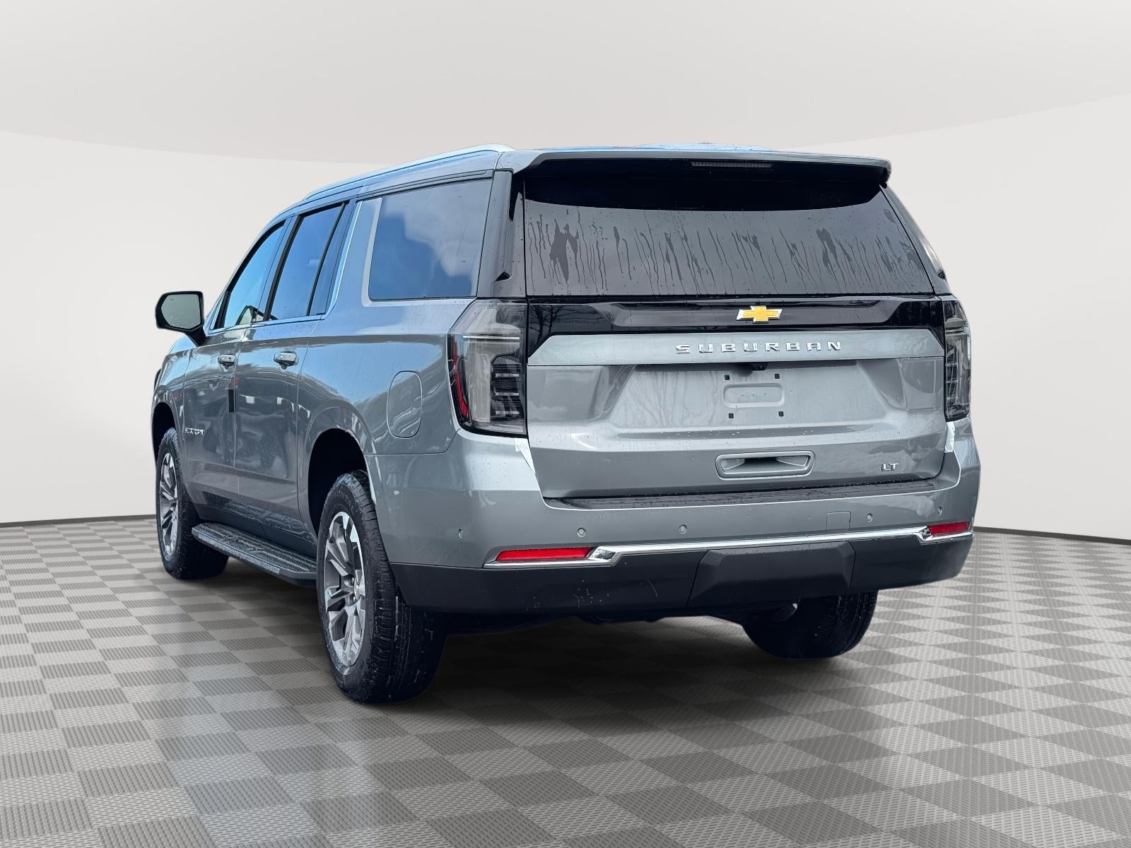 2026 Chevrolet Suburban LT, 4WD