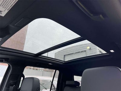 2025 Chevrolet Suburban LT