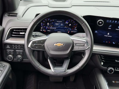 2025 Chevrolet Suburban 4WD LT