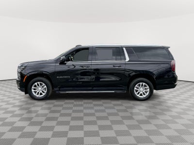 2025 Chevrolet Suburban 4WD LT